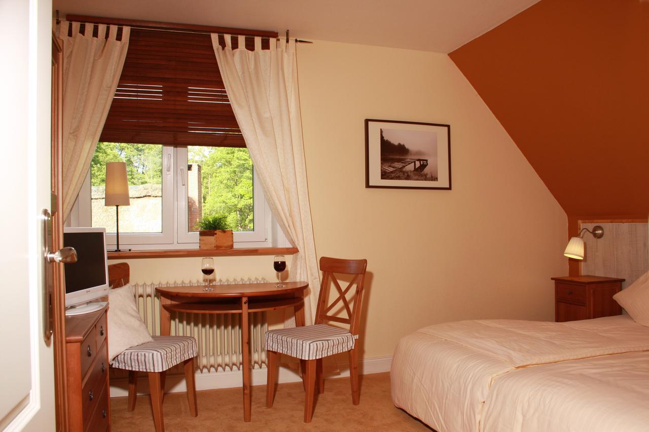 Landhaus Absalonshorst Hotel Groß Grönau Habitación foto